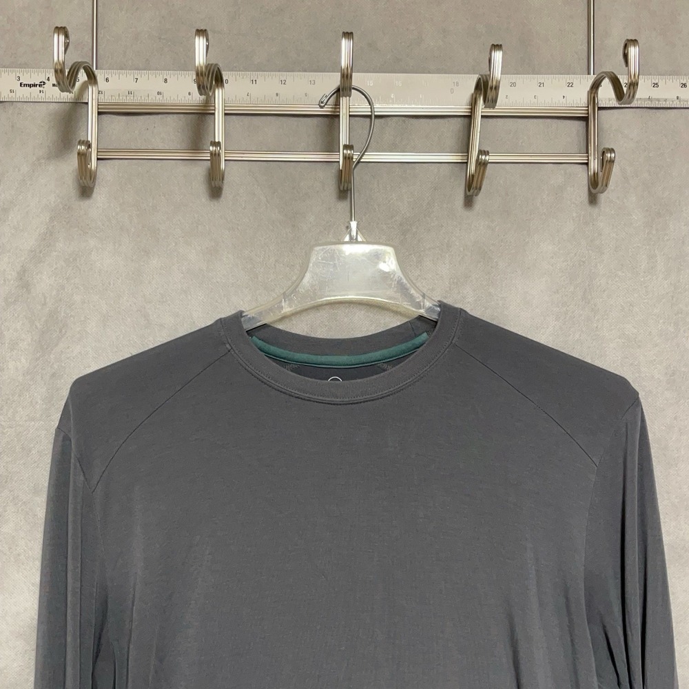 FREE FLY Shirt Men M Gray Performance Bamboo Active Gym Workout Training Tee